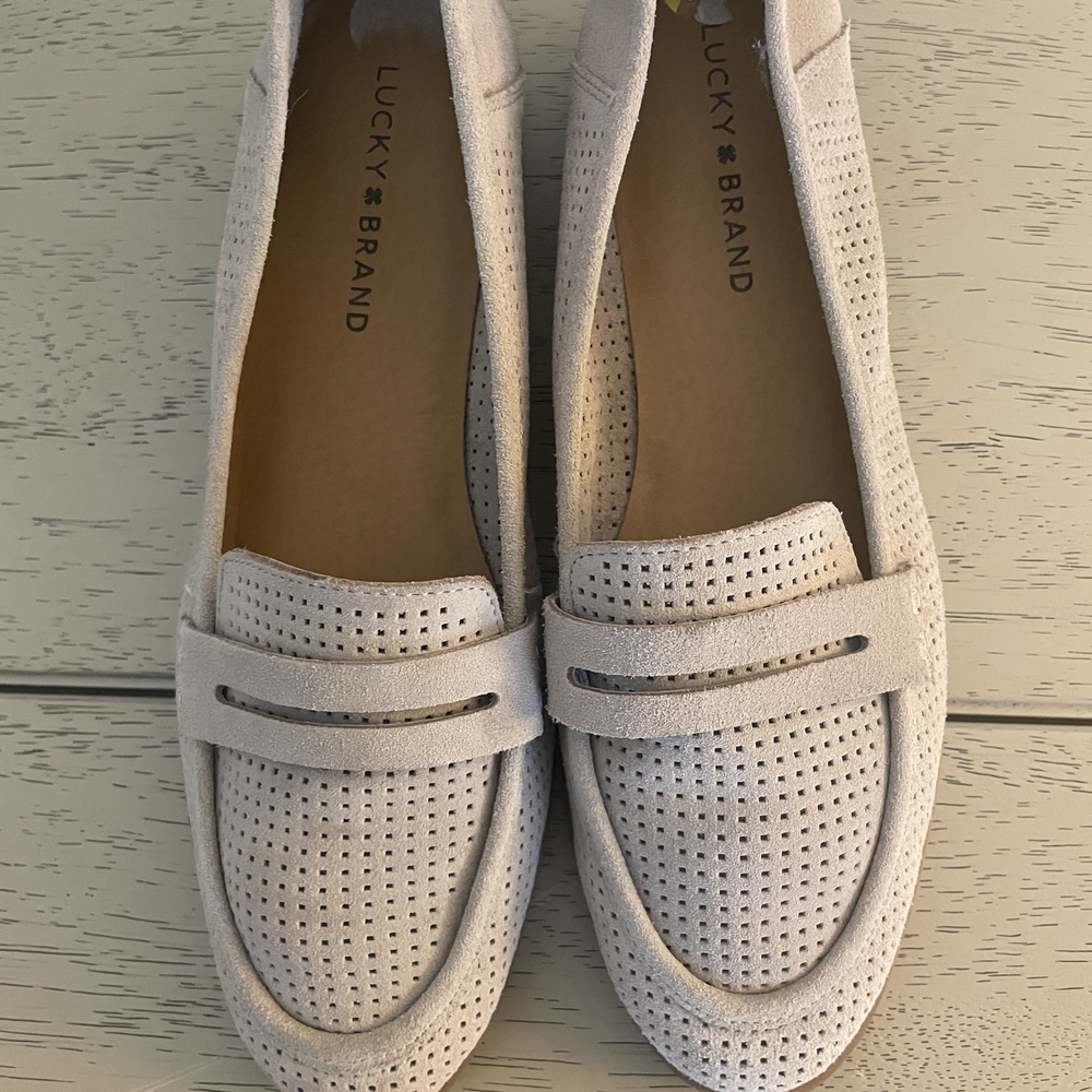 Lucky Brand Women's Cream Loafers